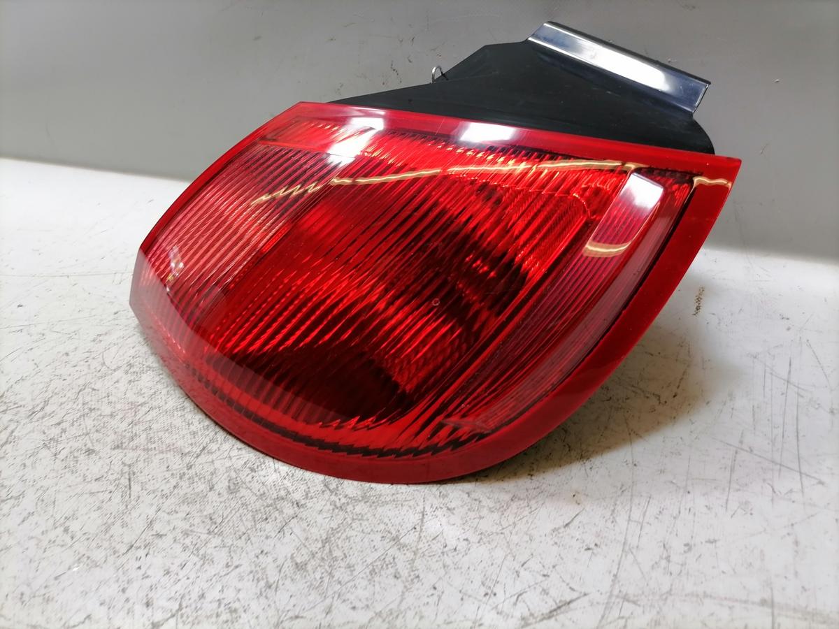 Mitsubishi Colt Z30 original R&uuml;cklicht R&uuml;ckleuchte Schlussleuchte rechts au&szlig;en 3-T&uuml;rer Bj.2007